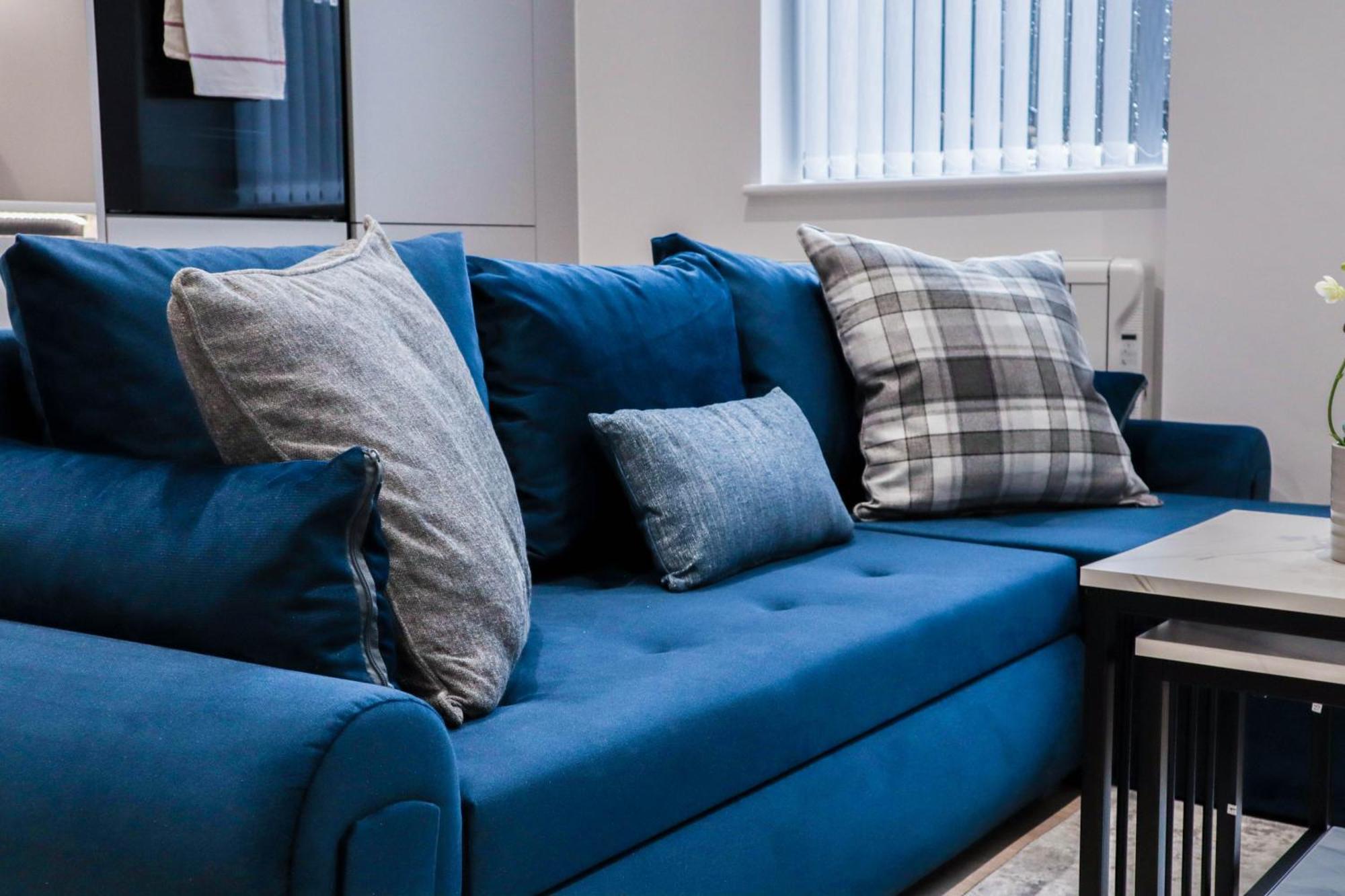 Modern 1-Bed Apartment In Buckinghamshire With Free Wifi, Parking & Garden ハイワイクーム エクステリア 写真