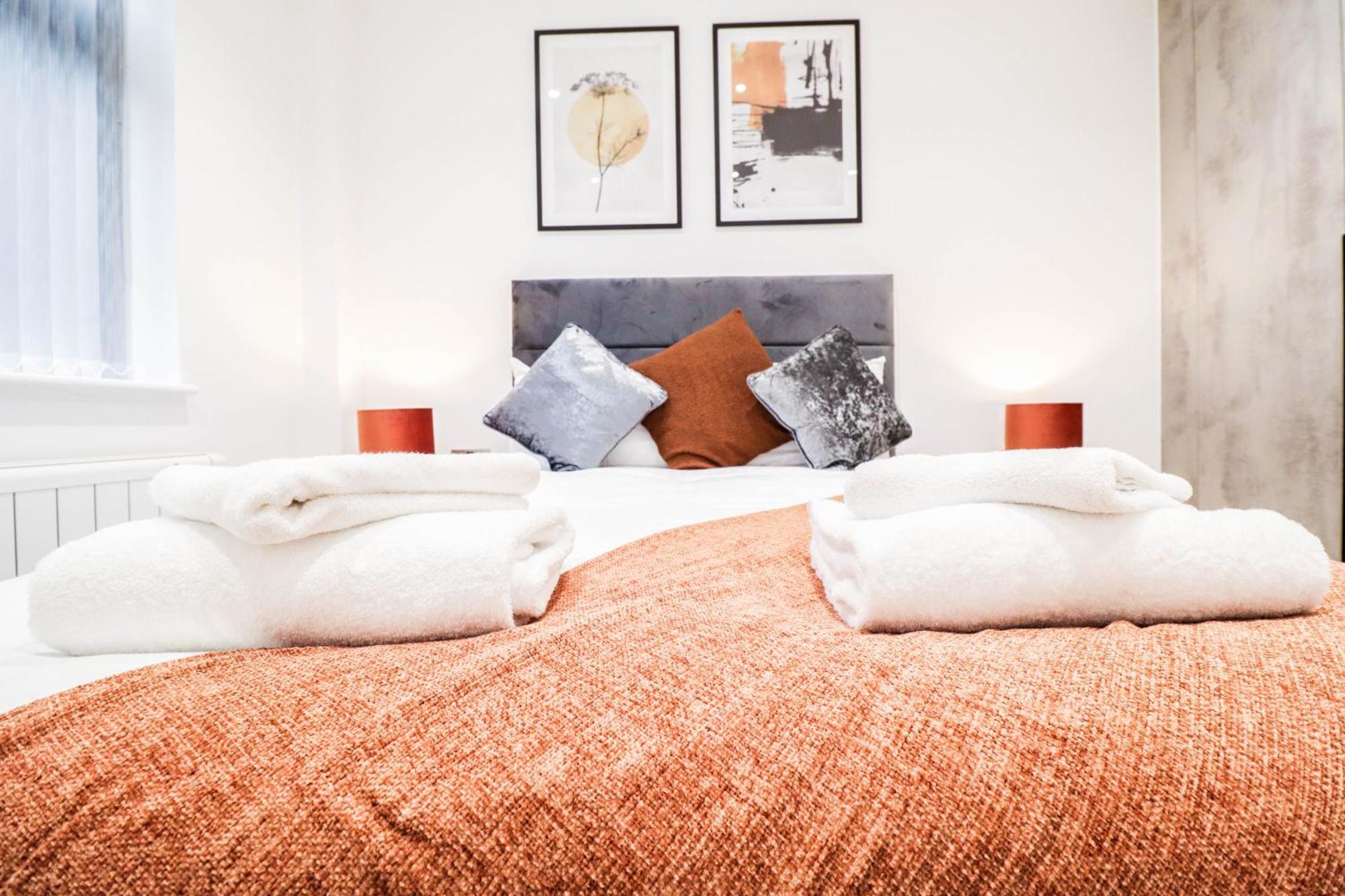 Modern 1-Bed Apartment In Buckinghamshire With Free Wifi, Parking & Garden ハイワイクーム エクステリア 写真