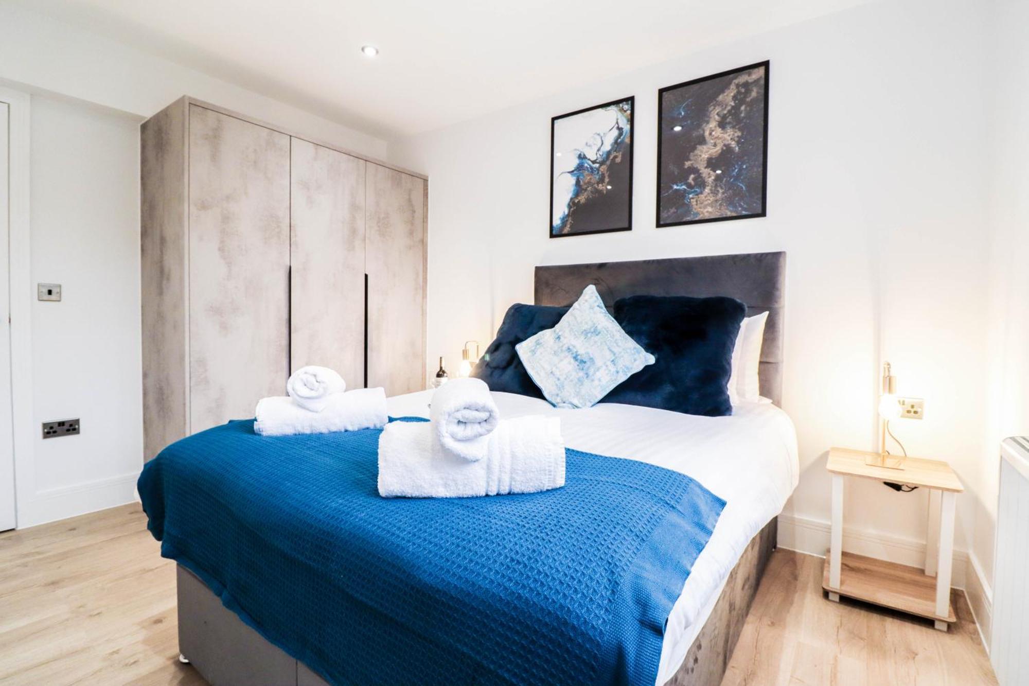 Modern 1-Bed Apartment In Buckinghamshire With Free Wifi, Parking & Garden ハイワイクーム エクステリア 写真