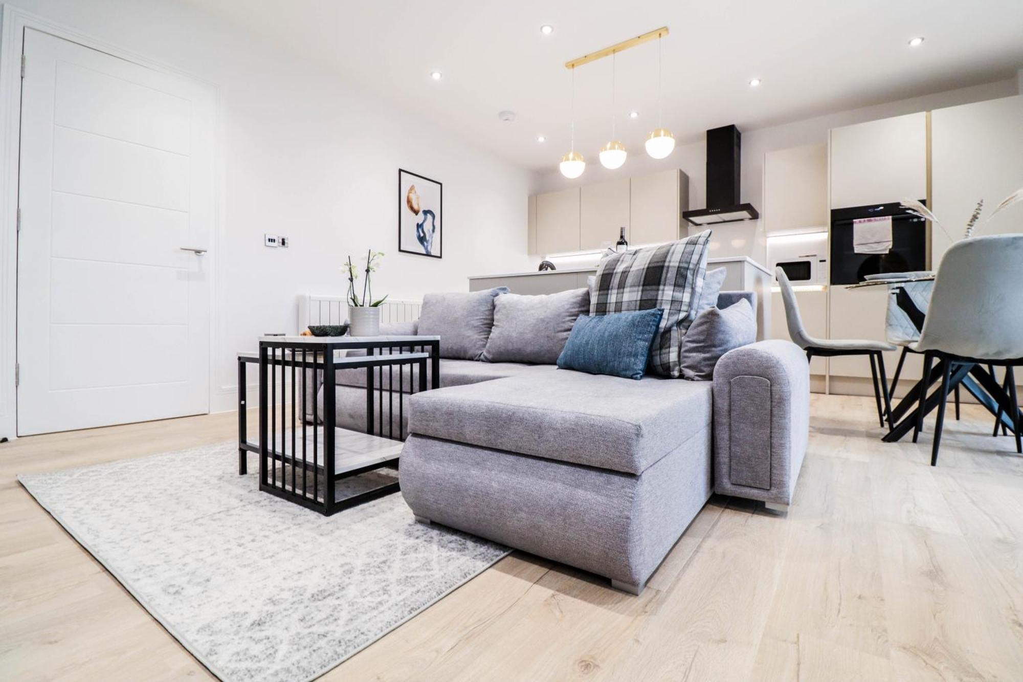 Modern 1-Bed Apartment In Buckinghamshire With Free Wifi, Parking & Garden ハイワイクーム エクステリア 写真